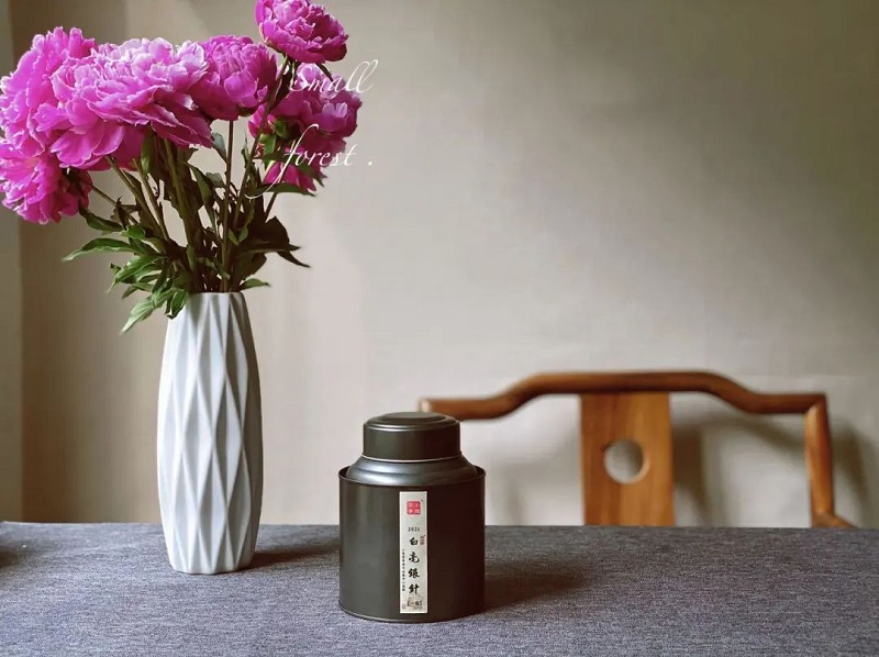 Storage methods for white tea