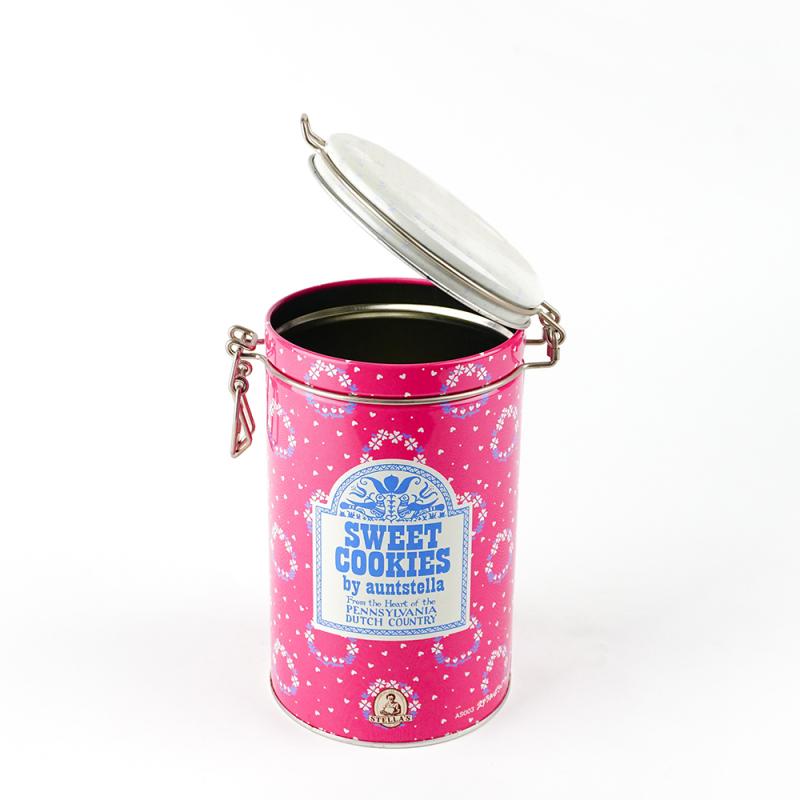 Christmas Tea Tin With Flap Lid